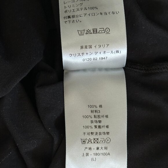 Dior Black & White Heart CD Embroidered Logo T-Shirt - Picture 5 of 6